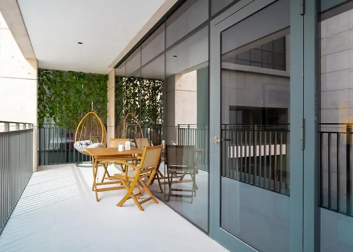 Higuests - Chic Apt With Balcony And Pool Near Burj Khalifa
